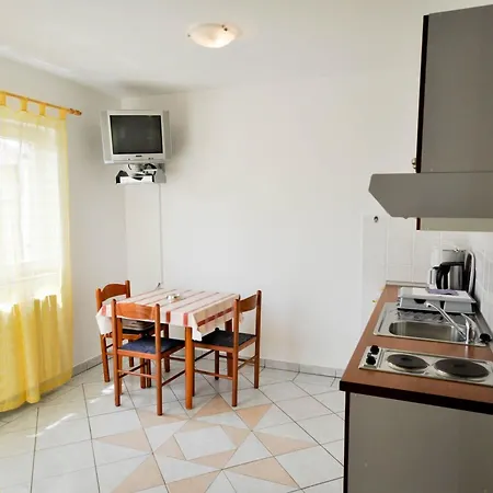 Lejlighed Fuer 2 Personen 30 M2 In Novigrad- Istrien By Interhome
