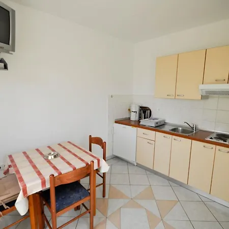 Fuer 2 Personen 30 M2 In Novigrad- Istrien By Interhome Novigrad Istria